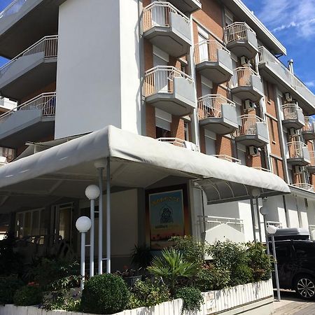 Residence Moresco ลิโดดิเยโซโล ภายนอก รูปภาพ