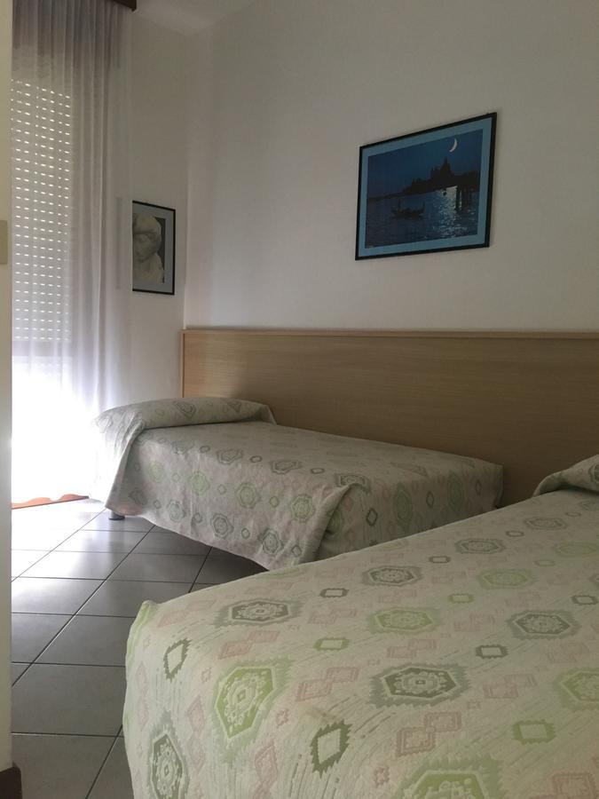Residence Moresco ลิโดดิเยโซโล ภายนอก รูปภาพ